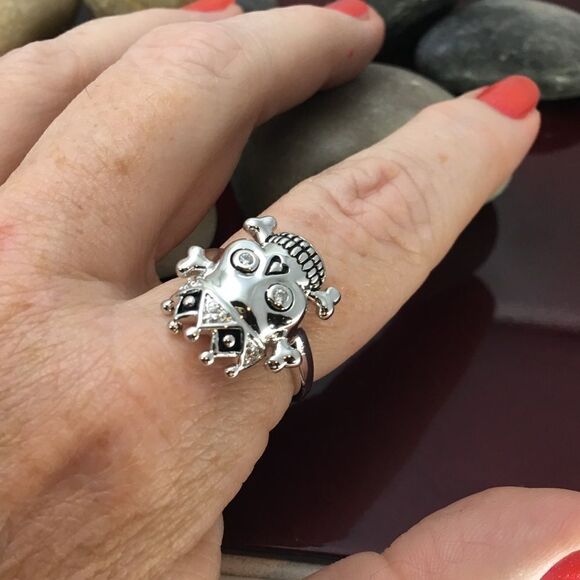 Skull Princess CZ Brass Rhodium Ring Size 7,9 - Picture 1 of 4
